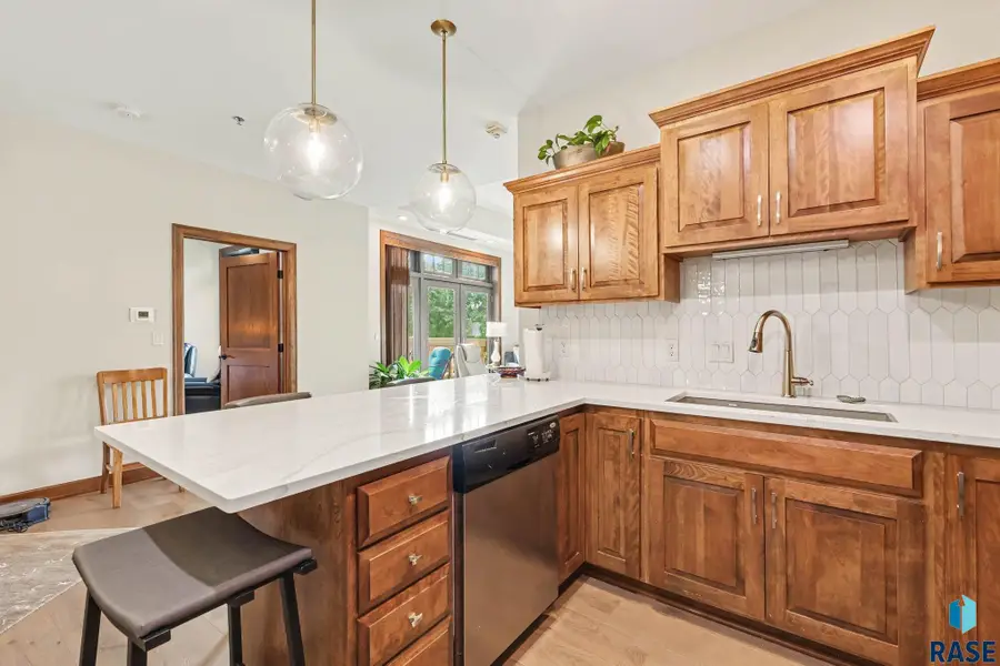 2908 W 37th Cir #203, Sioux Falls, SD 57105 - #3