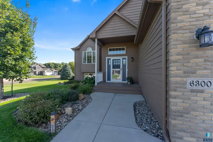 6300 S Mustang Ave, Sioux Falls, SD 57108 - #2
