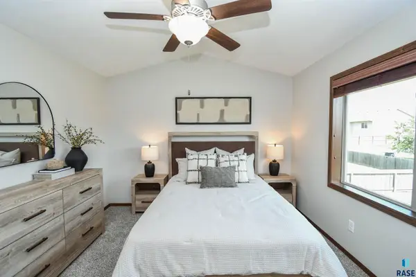 3900 S Homerun Ave, Sioux Falls, SD 57110