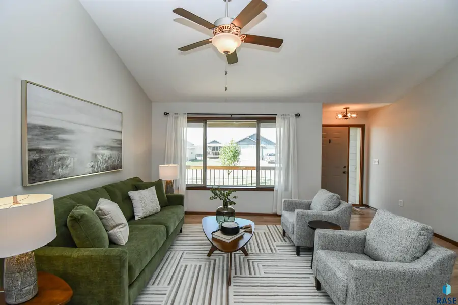 3900 S Homerun Ave, Sioux Falls, SD 57110 - #2