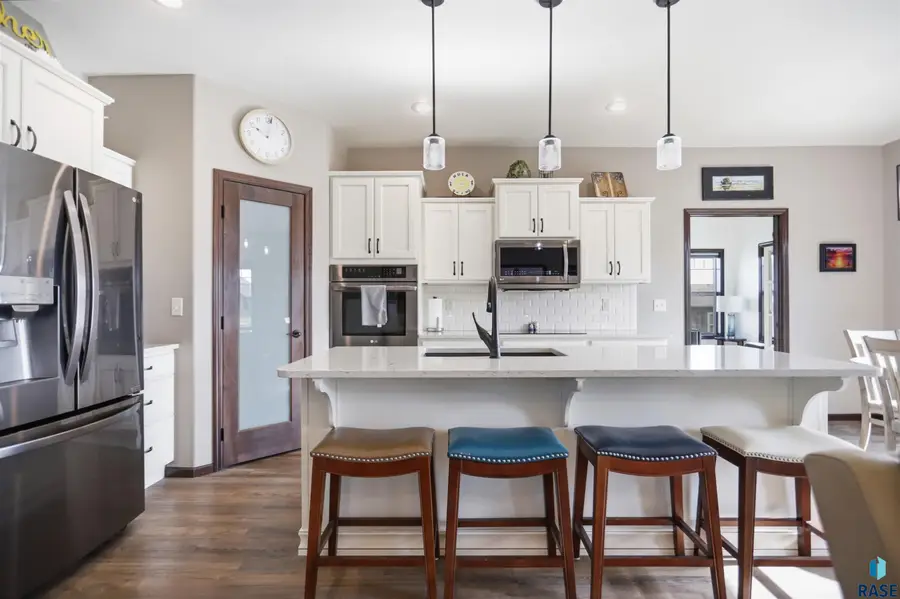 1300 S President Ct, Sioux Falls, SD 56106 - #3