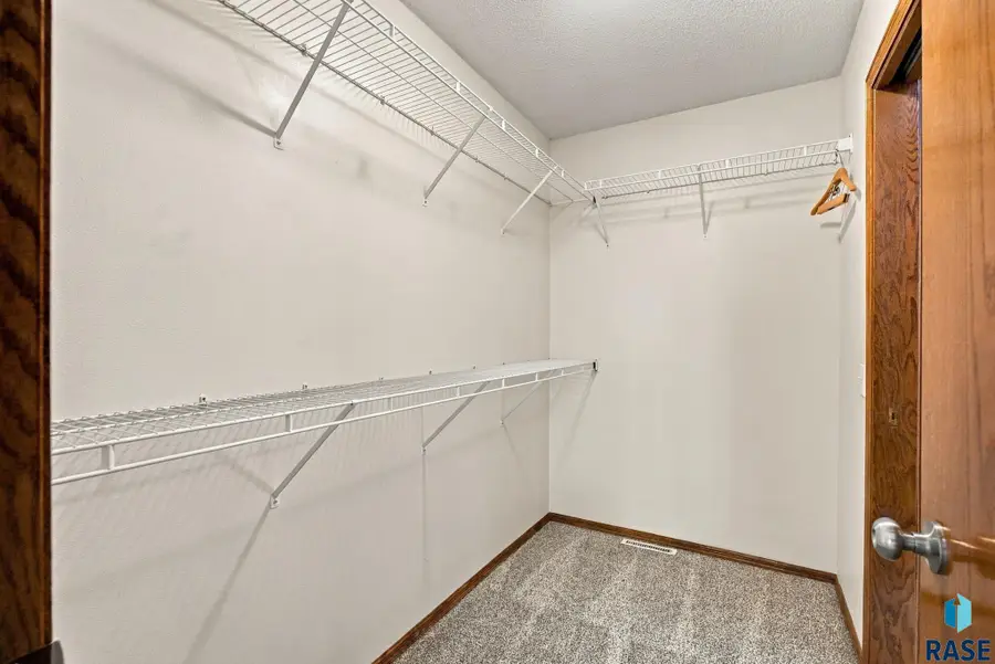 1400 E Northstar Ln, Sioux Falls, SD 57108 - #3