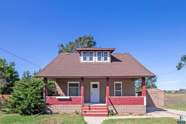 1915 N Wayland Ave Ave, Sioux Falls, SD 57103