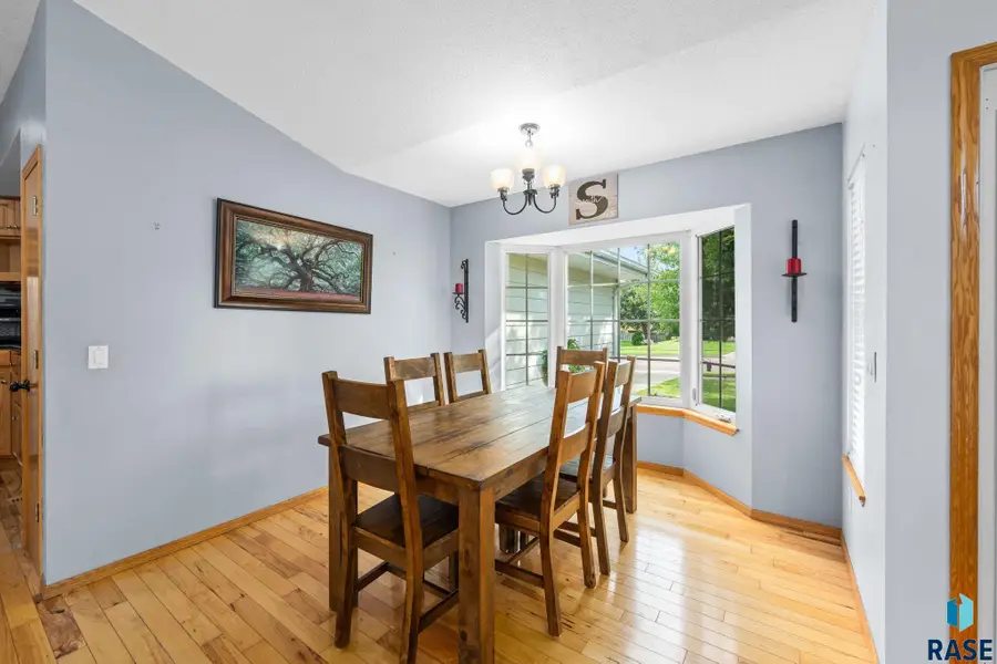 7600 W Regina St, Sioux Falls, SD 57106 - #2
