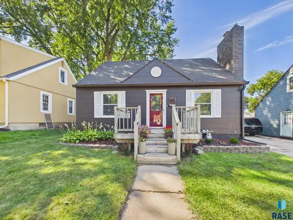 1613 S Van Eps Ave, Sioux Falls, SD 57105