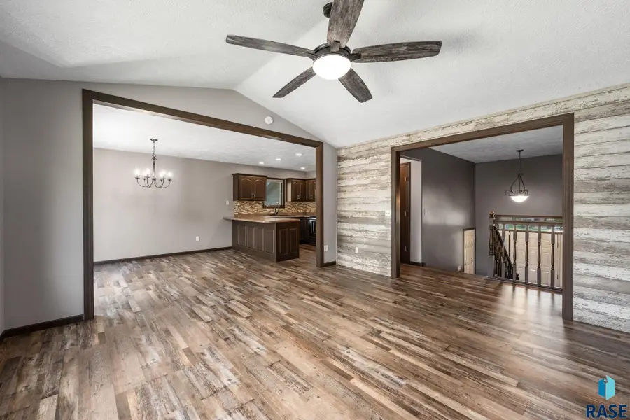320 W 5th St, Tea, SD 57064 - #2