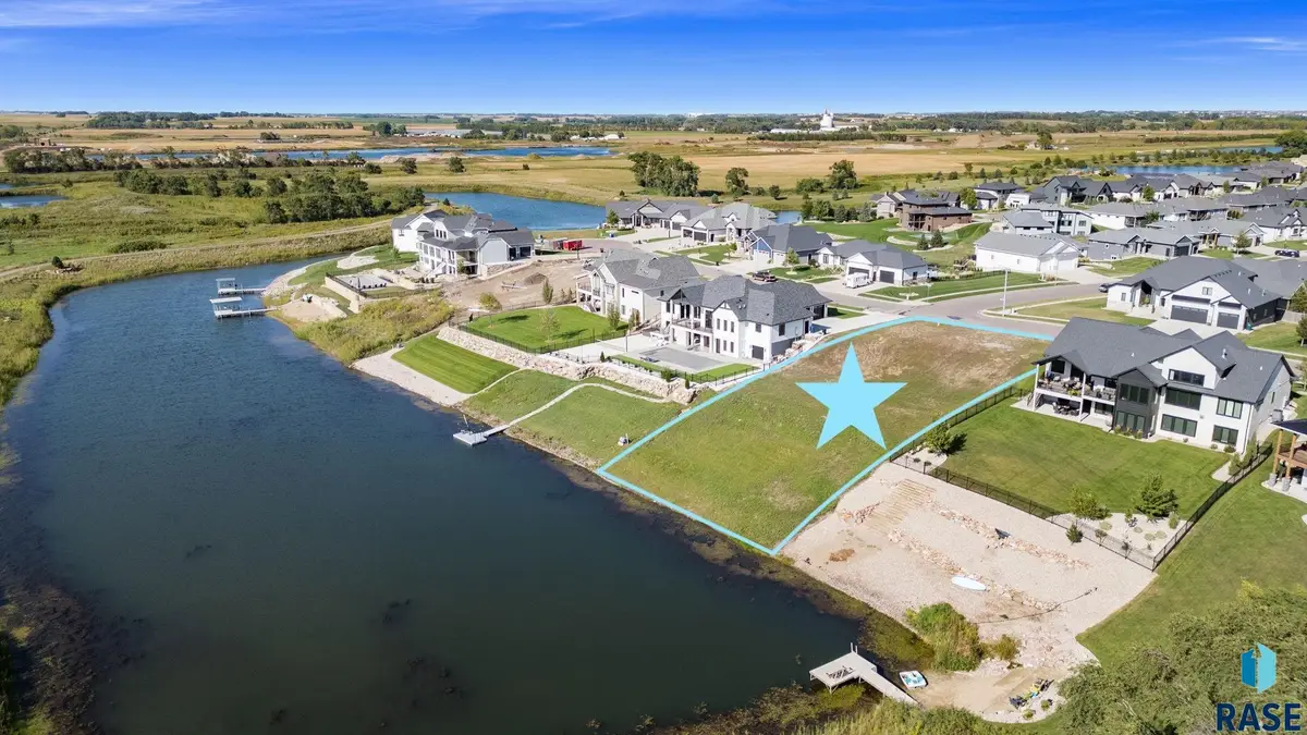 301 S Waterside Cir, Sioux Falls, SD 57107 - #1