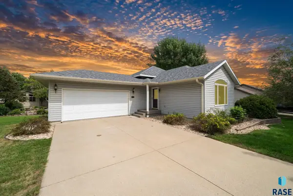 511 Almar St, Luverne, MN 56156