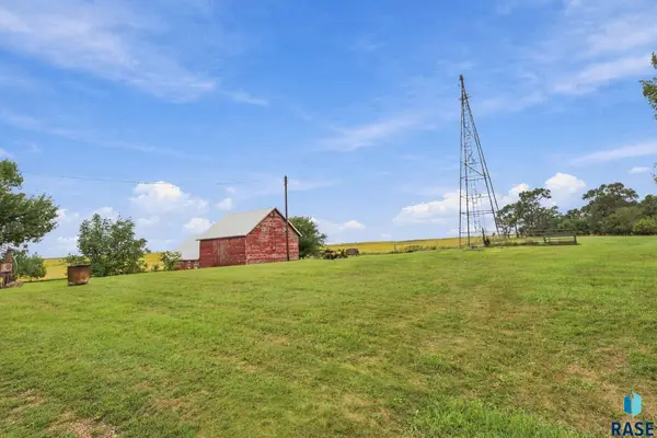46249 267th St, Hartford, SD 57033