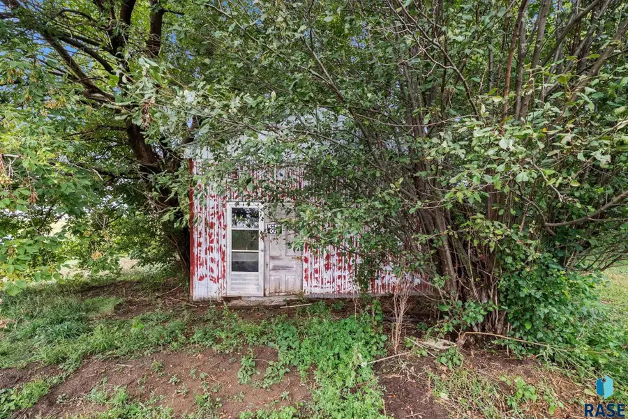 48359 266th St, Brandon, SD 57005 - #2