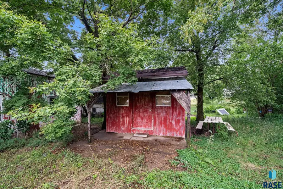 48359 266th St, Brandon, SD 57005 - #3