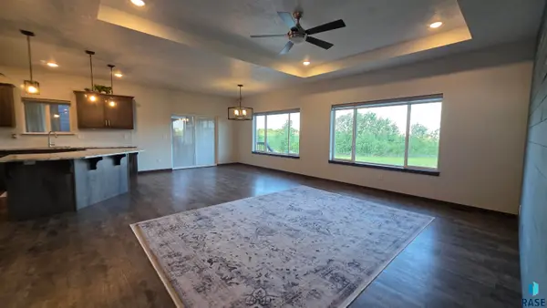 3924 S Faith Ave, Sioux Falls, SD 57110