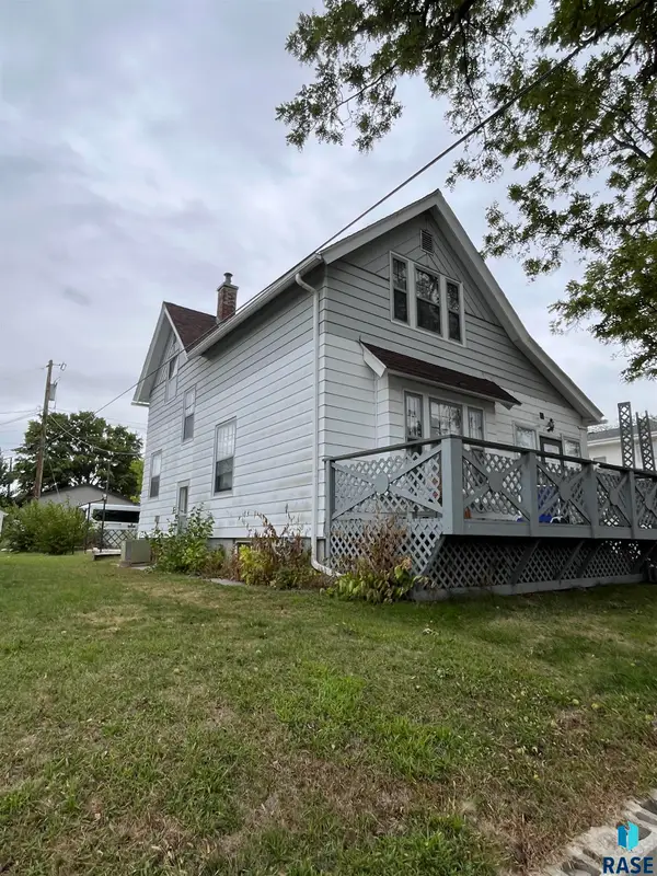 618 W 13th St, Sioux Falls, SD 57104