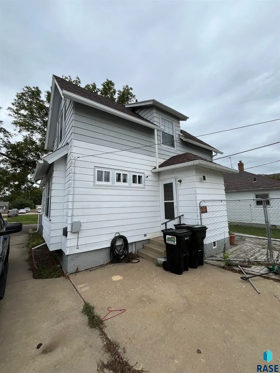 618 W 13th St, Sioux Falls, SD 57104 - #2