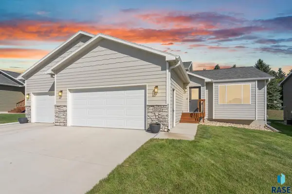3312 N Geneva Trl, Sioux Falls, SD 57107