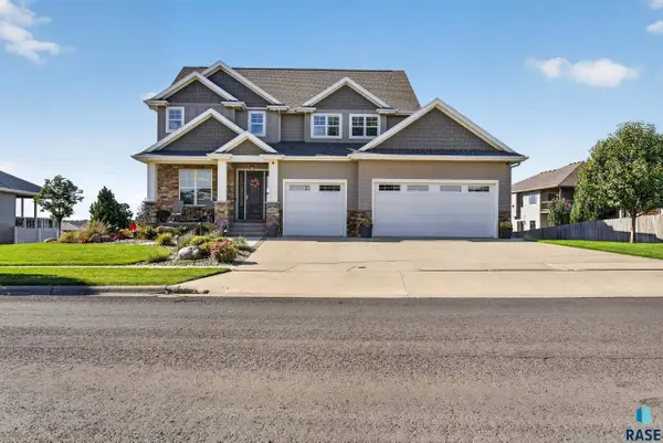 8324 E Water Wood St, Sioux Falls, SD 57110