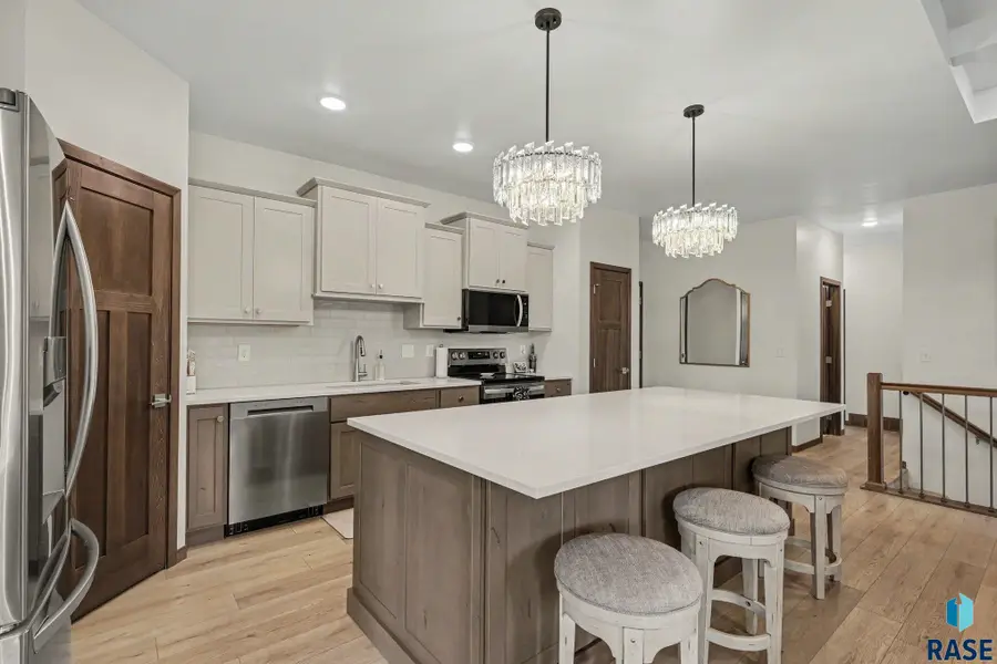 8809 W Rathburn St, Sioux Falls, SD 57106 - #3
