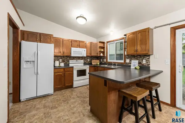705 N Montgomery Ct, Sioux Falls, SD 57103