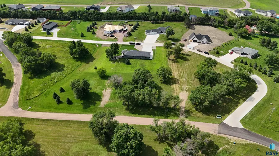47545 Jademan Ct, Renner, SD 57055 - #2