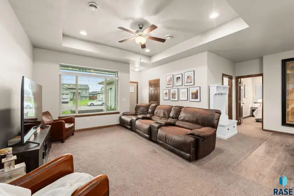 3603 E Chatham St, Sioux Falls, SD 57108