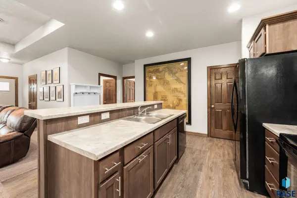3603 E Chatham St, Sioux Falls, SD 57108