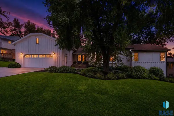 321 E Aspen Dr, Sioux Falls, SD 57105