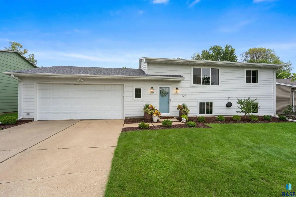 6216 W 61st St, Sioux Falls, SD 57106 - #1