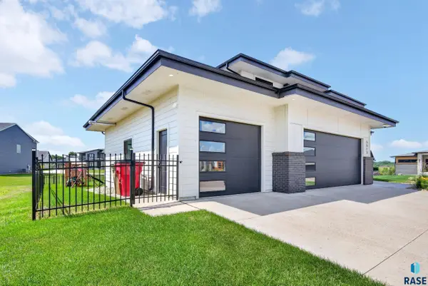 5513 W Patriot St, Sioux Falls, SD 57107
