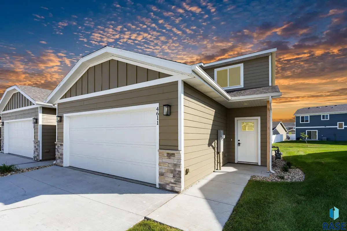 4611 E Whisper Ridge Pl, Sioux Falls, SD 57108 - #1