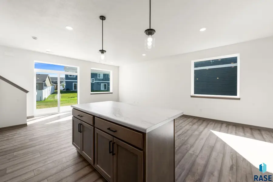4611 E Whisper Ridge Pl, Sioux Falls, SD 57108 - #3