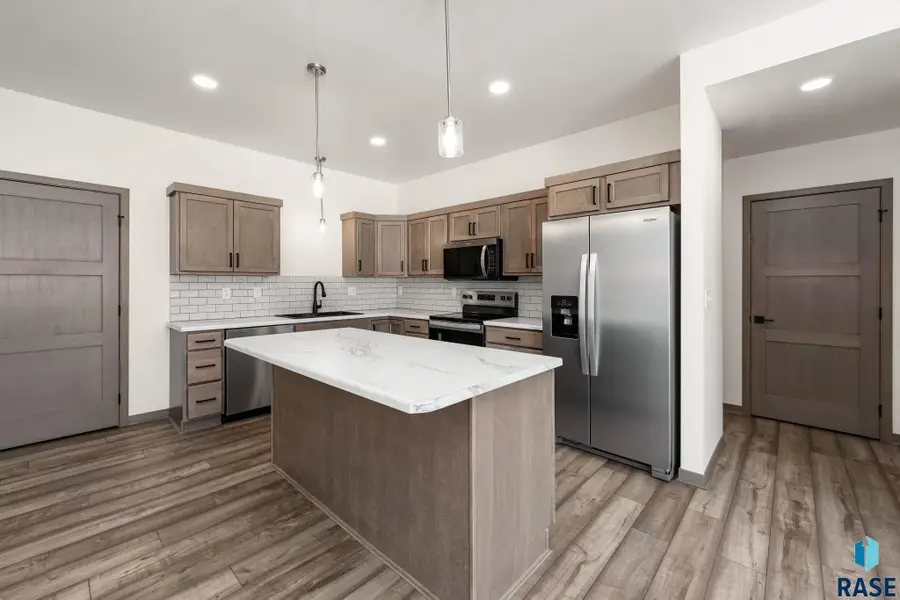 4612 E Whisper Ridge Pl, Sioux Falls, SD 57108 - #3