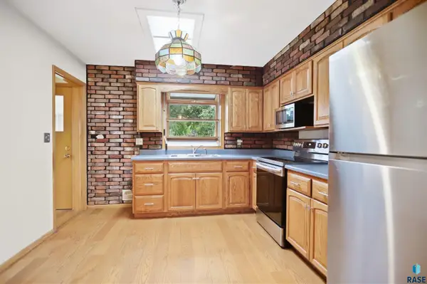 3013 S Jefferson Ave, Sioux Falls, SD 57105