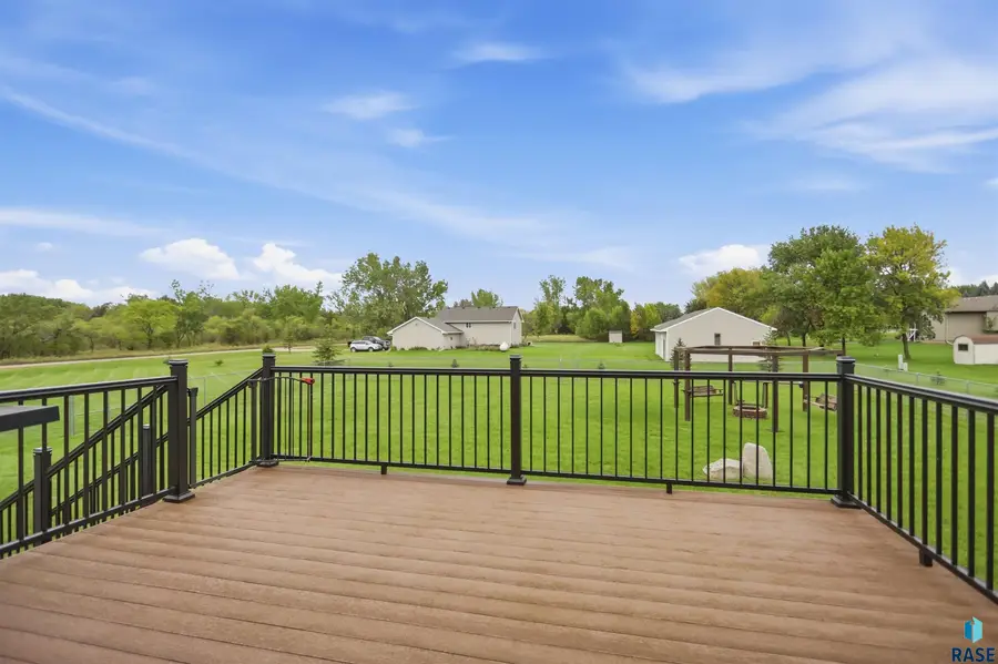 46922 Frontier St, Tea, SD 57064 - #2