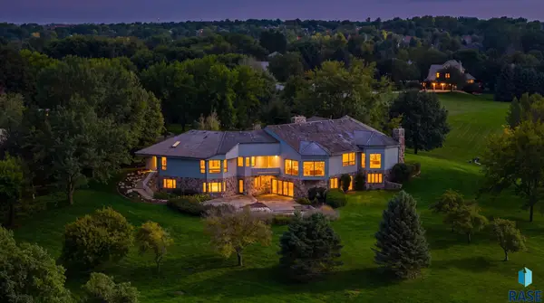 1116 W Goldthread Cir, Sioux Falls, SD 57108
