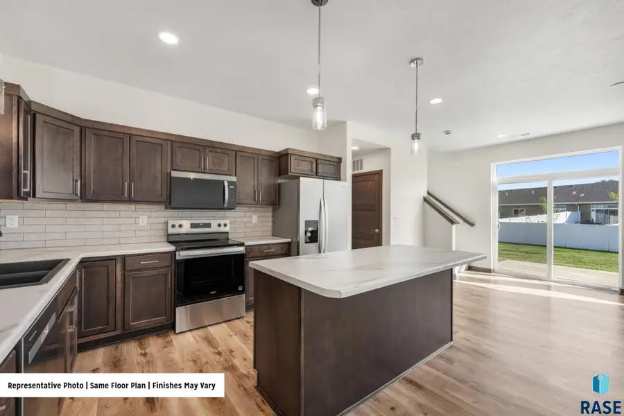4615 E Whisper Ridge Pl, Sioux Falls, SD 57108 - #2