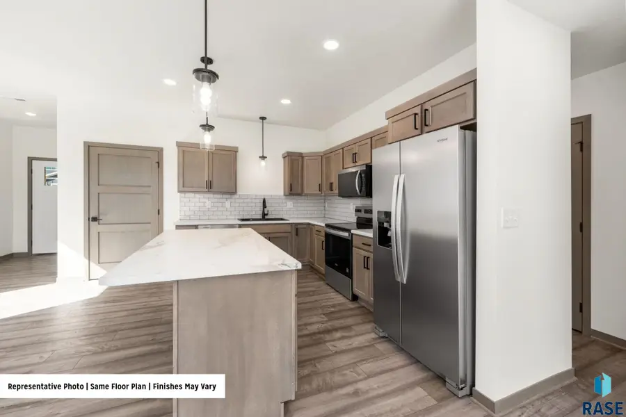 4617 E Whisper Ridge Pl, Sioux Falls, SD 57108 - #3