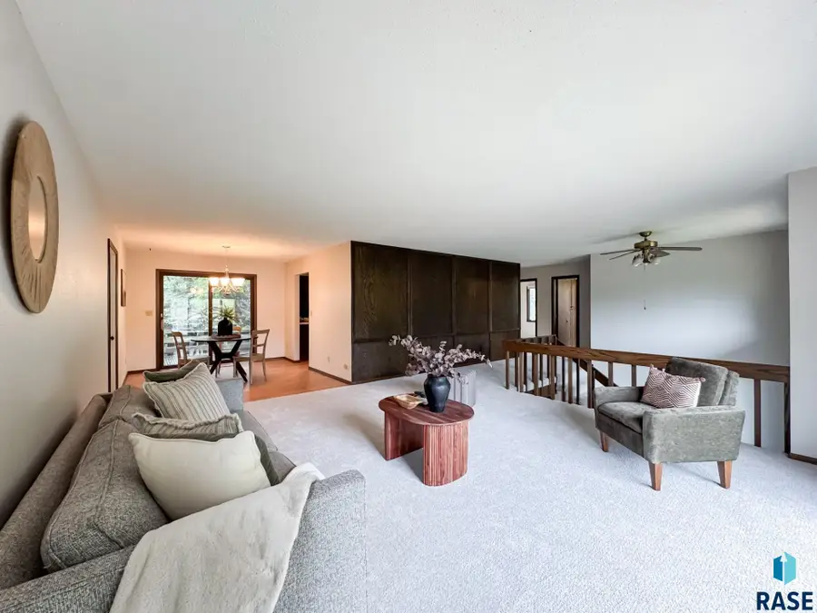 555 Danon Dr, Parker, SD 57053 - #3