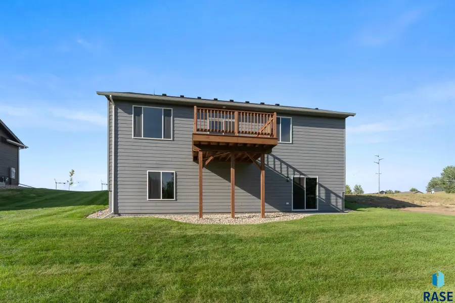 5309 Cushman St, Sioux Falls, SD 57107 - #3