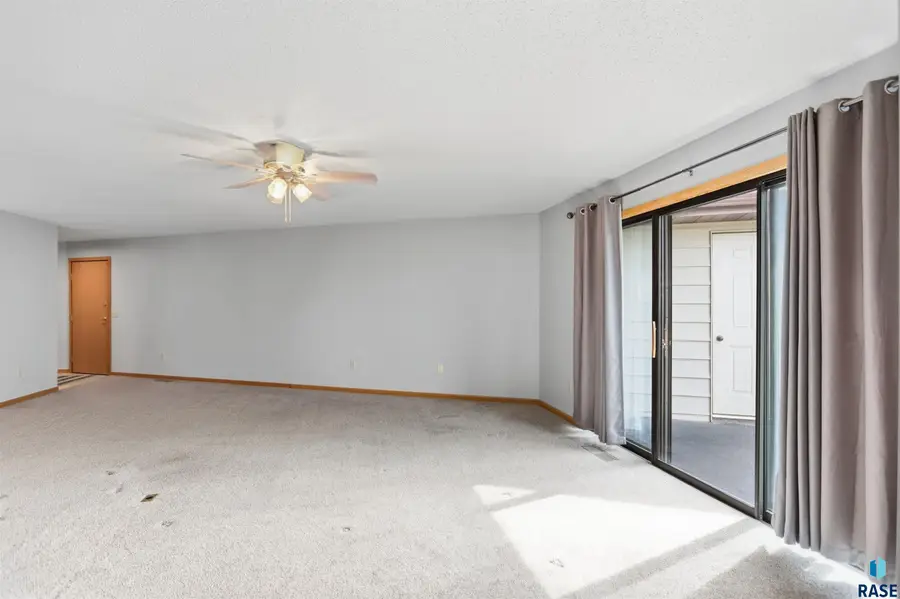 4601 W Custer Ln #305, Sioux Falls, SD 57106 - #2