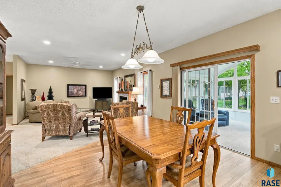 111 W Doral Ct, Sioux Falls, SD 57108 - #3