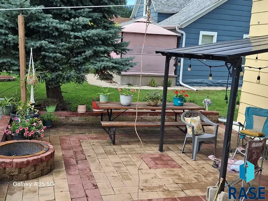 504 W Ash St, Parkston, SD 57366 - #2