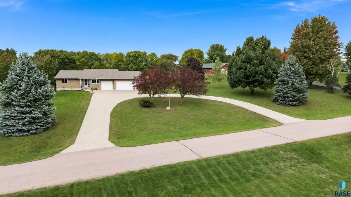 25788 Packard Ln, Renner, SD 57055 - #1