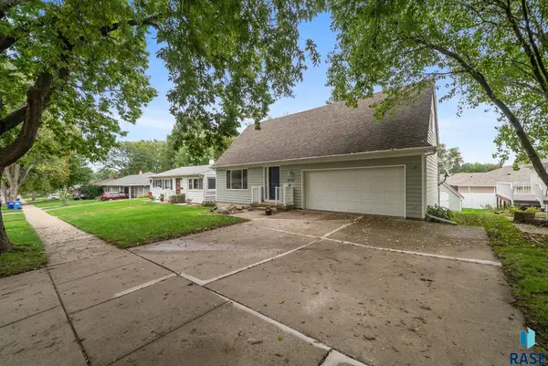 2112 S Holly Ave, Sioux Falls, SD 57105