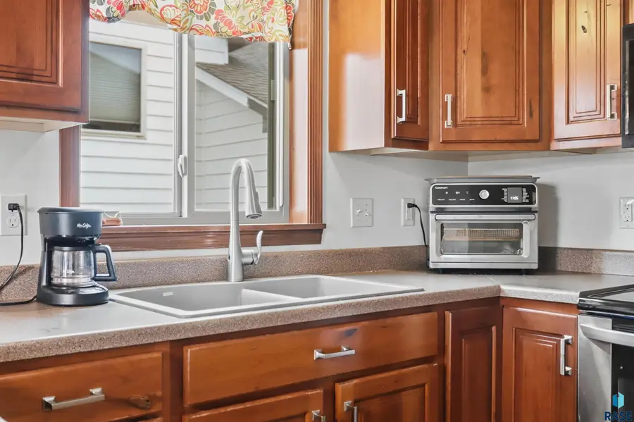430 N Jenny Ave, Tea, SD 57064 - #3