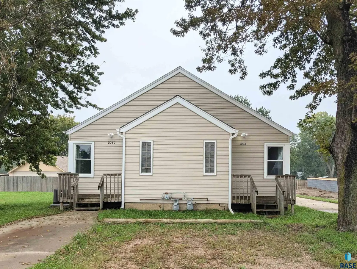 3028 N Van Eps Ave, Sioux Falls, SD 57104 - #1