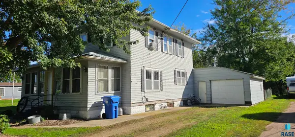 140 3rd St, Monroe, SD 57047