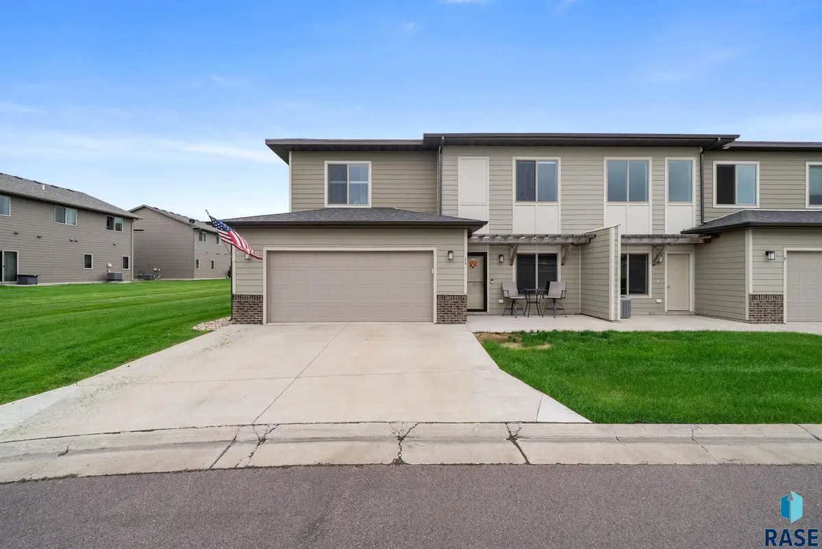 7705 S Townsley Ave #11, Sioux Falls, SD 57108 - #1