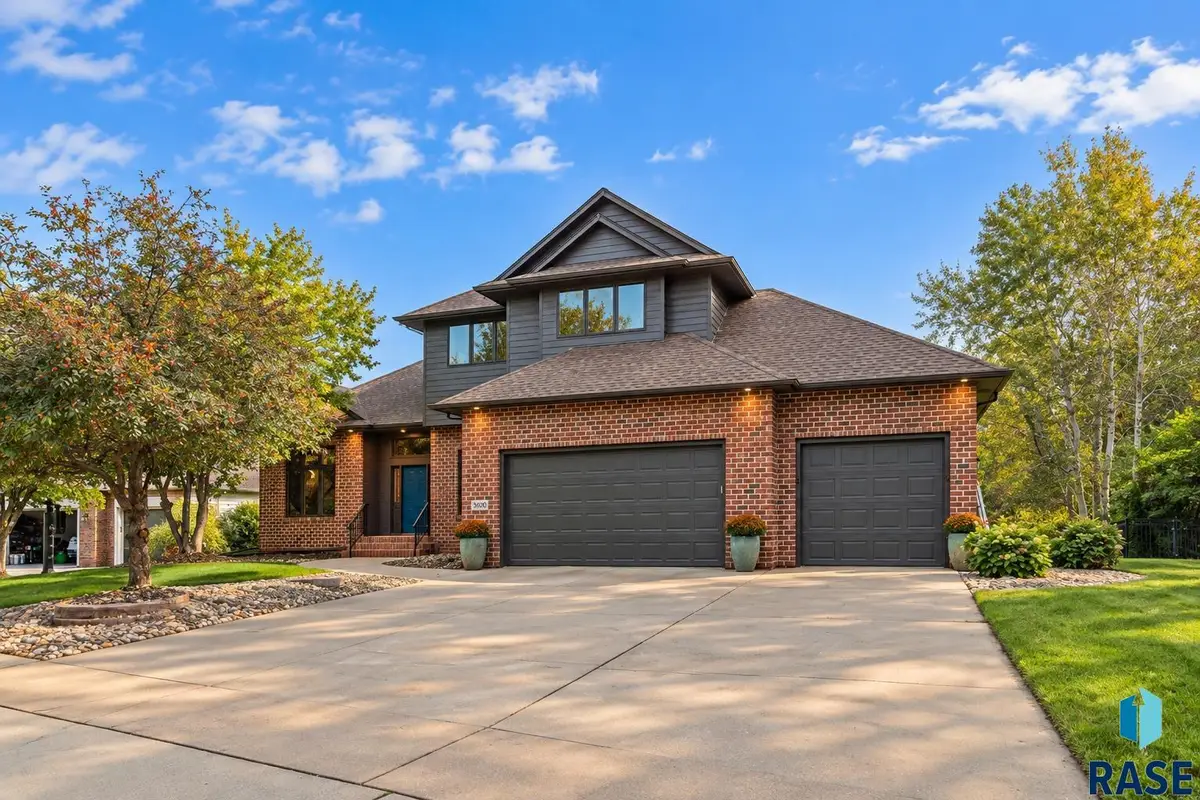 5800 S Shadow Ridge Ave, Sioux Falls, SD 57108 - #1