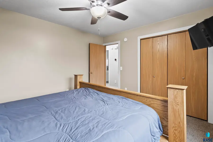 204 N Steven St, Worthing, SD 57077 - #3