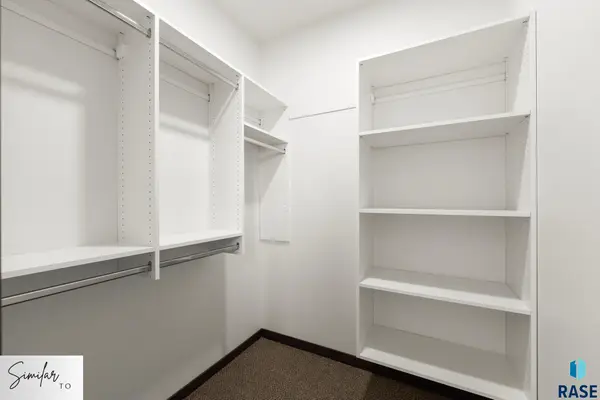 554 Prairieside Trl, Harrisburg, SD 57032